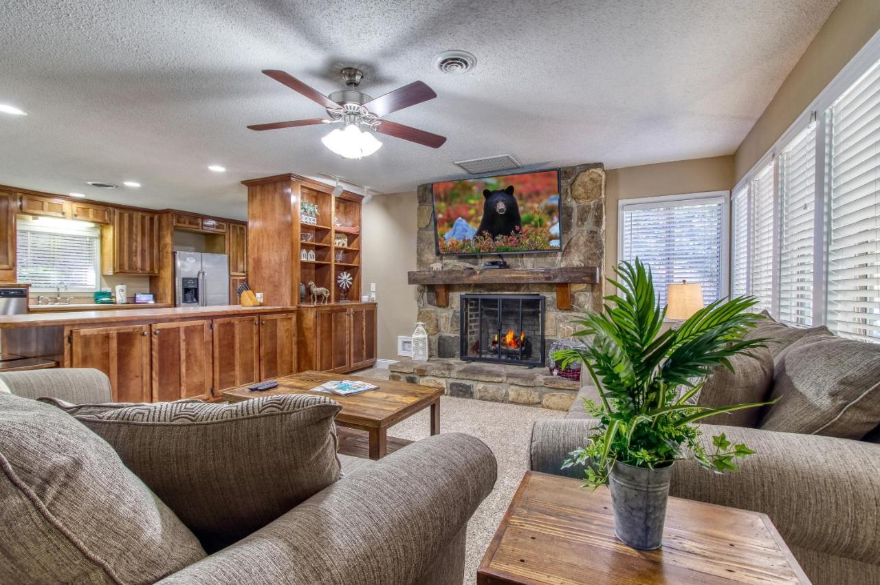 Hidden Memories, Hot Tub, 1089 Of Free Attraction Tickets For Each Paid Day, Dollywood And More Gatlinburg Exterior foto