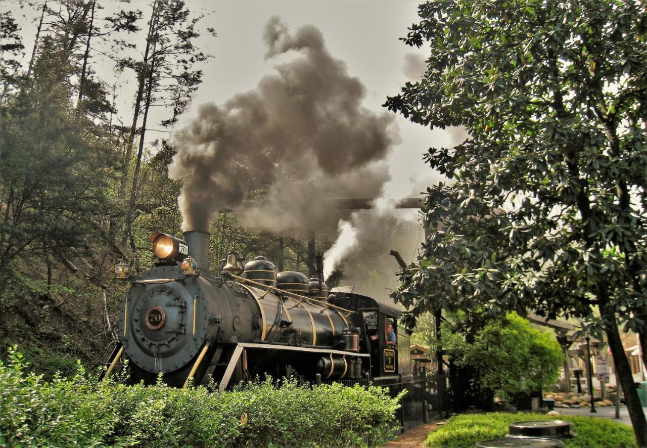 Hidden Memories, Hot Tub, 1089 Of Free Attraction Tickets For Each Paid Day, Dollywood And More Gatlinburg Exterior foto
